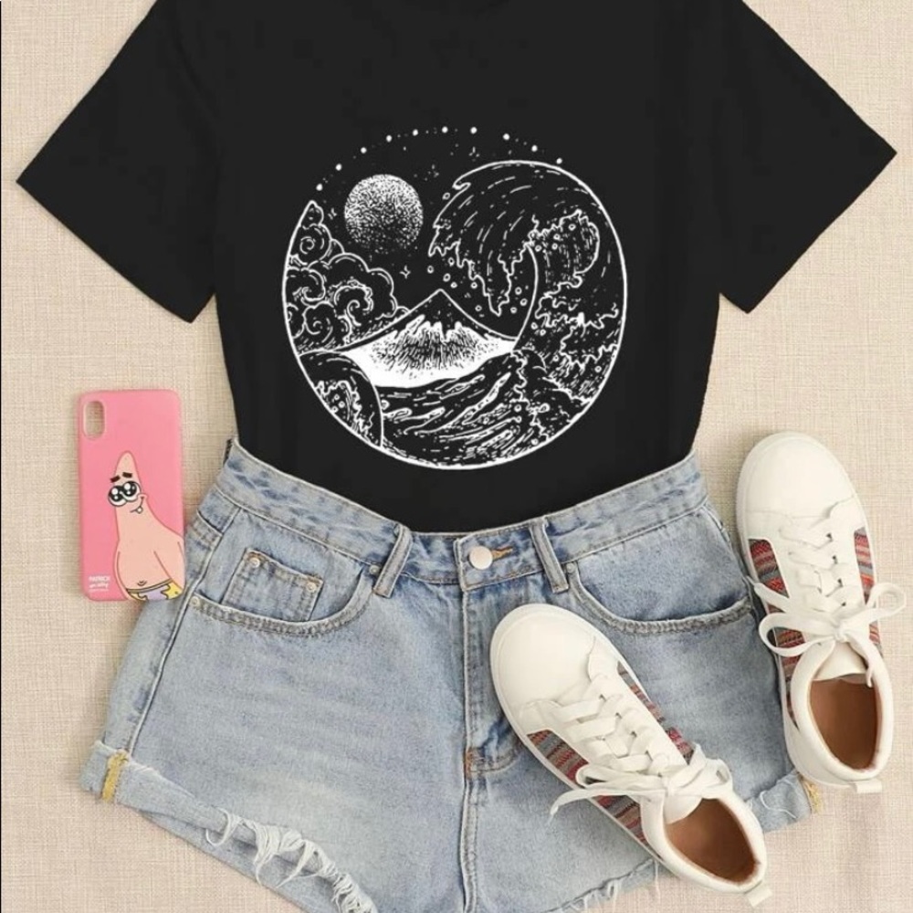 Ocean Black Fitted Graphic Tee